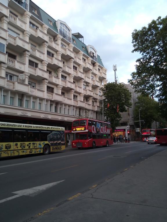 The Most Central Skopje Apartment Luaran gambar