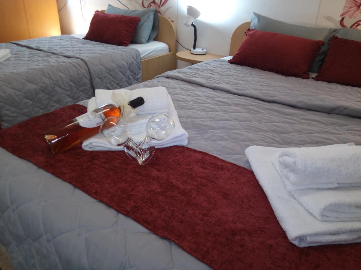 The Most Central Skopje Apartment Luaran gambar
