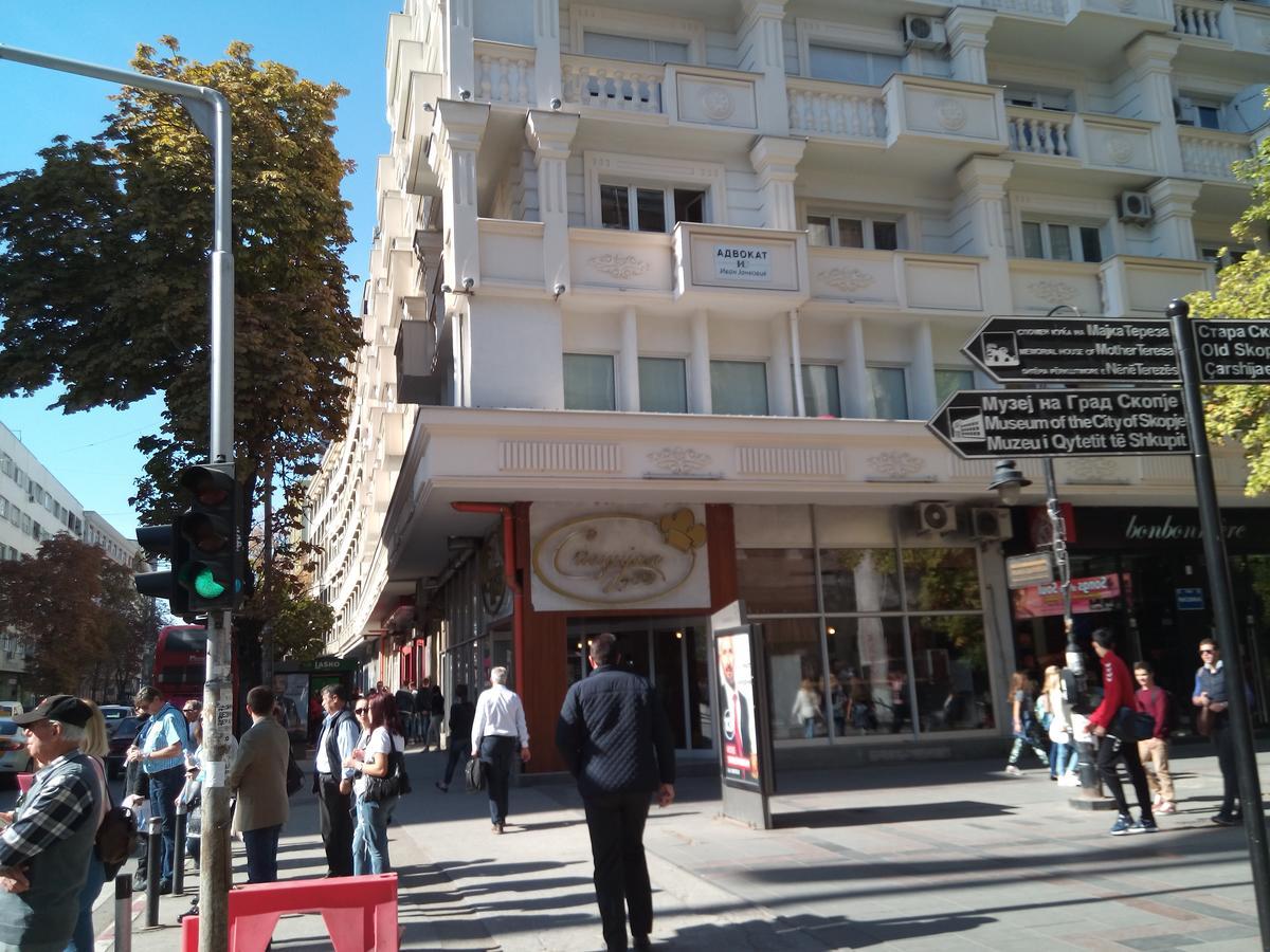 The Most Central Skopje Apartment Luaran gambar