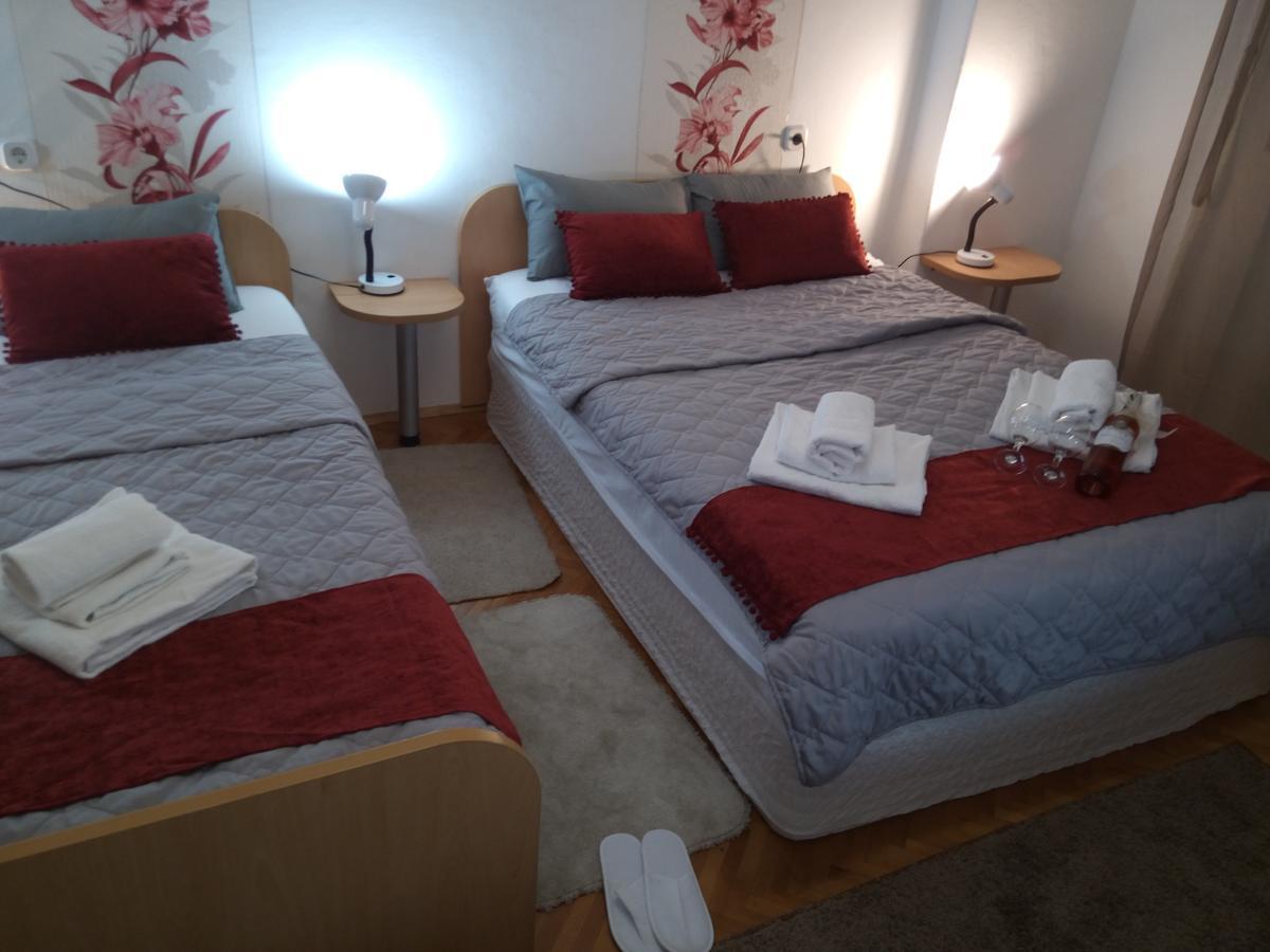 The Most Central Skopje Apartment Luaran gambar