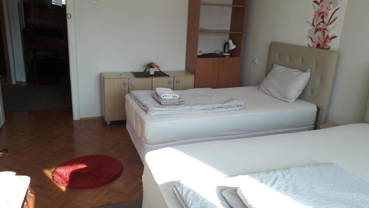 The Most Central Skopje Apartment Luaran gambar